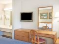 days-inn-by-wyndham-valdosta-at-rainwater-conference-center
