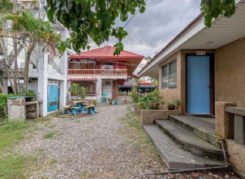 Cesmin Beach Cottages