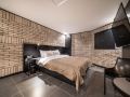 a-in-motel