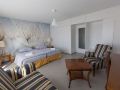 city-hotel