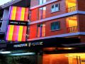 silom-one