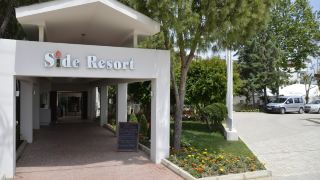 side-resort-hotel