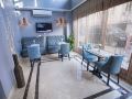 raymond-blue-hotel