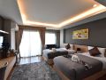 the-raise-hotel