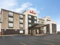 ramada-by-wyndham-airdrie-hotel-and-suites