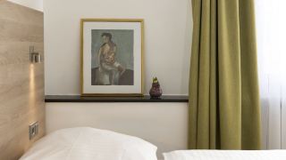 hotel-amba