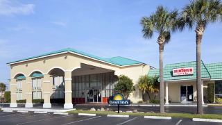 days-inn-by-wyndham-fort-pierce-midtown