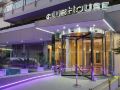 club-house-hotel