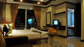 boonjumnong-modern-apartment