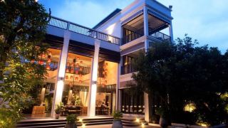 aruntara-riverside-boutique-hotel