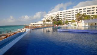 now-emerald-cancun