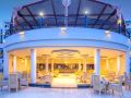 hawaii-le-jardin-aqua-park-resort-caters-to-couples