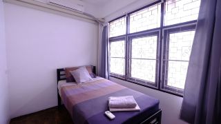 42-guest-house