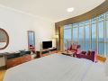 the-curve-hotel