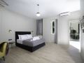 plaka-arch-suites