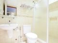 oyo-419-la-scala-residences