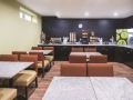 la-quinta-inn-and-suites-by-wyndham-brooklyn-central