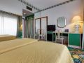 hotel-aris-garden