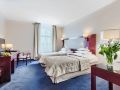 hotel-atrium