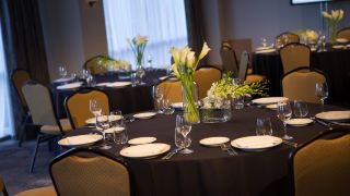 renaissance-chicago-o-hare-suites-hotel