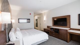 holiday-inn-calgary-south-conference-center-an-ihg-hotel