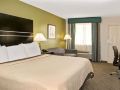 howard-johnson-by-wyndham-houston-downtown