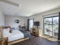 ravel-hotel-trademark-collection-by-wyndham