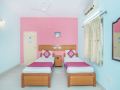 oyo-11592-hotel-red-carpet-residence