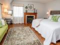 hummingbird-estate-wine-and-suites
