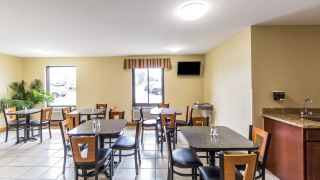 howard-johnson-by-wyndham-pigeon-forge