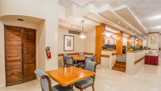 north-miami-beach-gardens-inn-and-suites