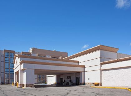 Red Lion Hotel & Conference Center Cheyenne