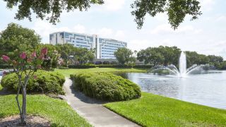 renaissance-orlando-airport-hotel