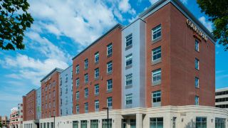 courtyard-by-marriott-edgewater-nyc-area