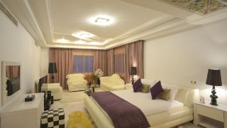 the-penthouse-suites-hotel