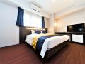 kuromon-crystal-hotel