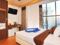 turquoise-residence-by-ui