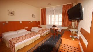 continental-hotel-pension