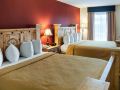 quality-inn-and-suites-cattle-baron