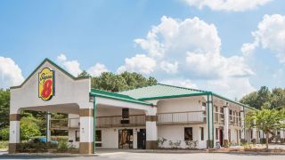 super-8-by-wyndham-dothan