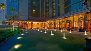 ve-hotel-and-residence