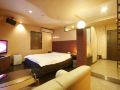 hotel-rr-adult-only