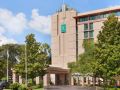 embassy-suites-tampa-usf-busch-gardens