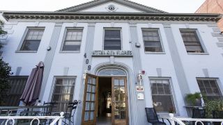 hotel-del-flores