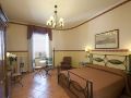 pinto-storey-hotel