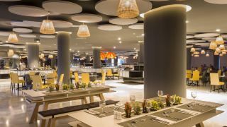 grand-palladium-white-island-resort-and-spa-all-inclusive