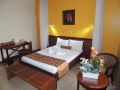 hennessis-hotel