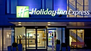 holiday-inn-express-birmingham-south-a45