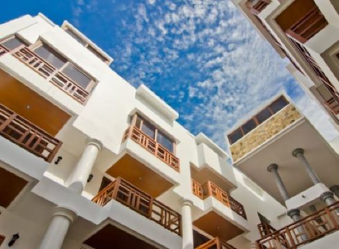 Giulius Boracay Italian Resort