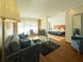 hotel-restaurant-holiday